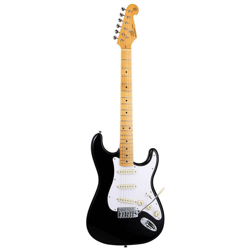 SX SST57-BK electric guitar 57 vintage style, 3 single coil pickups, vintage trem, black, gig bag