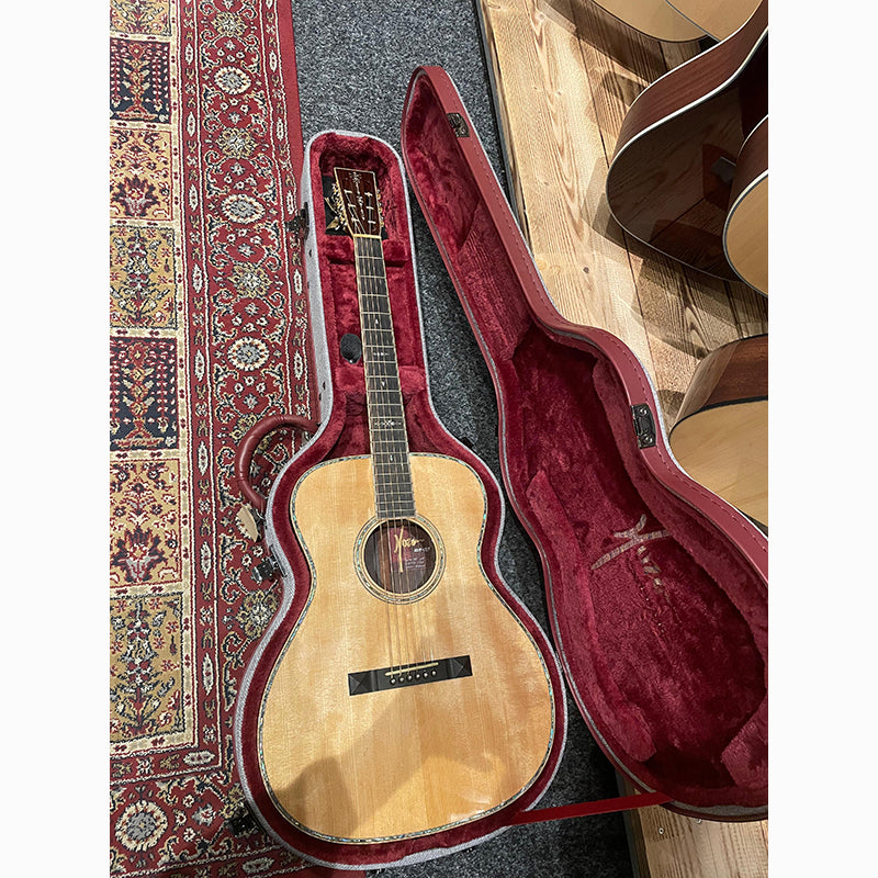 Hozen OM Golden Era Sitka Spruce inclusief koffer westerhaven-muziek
