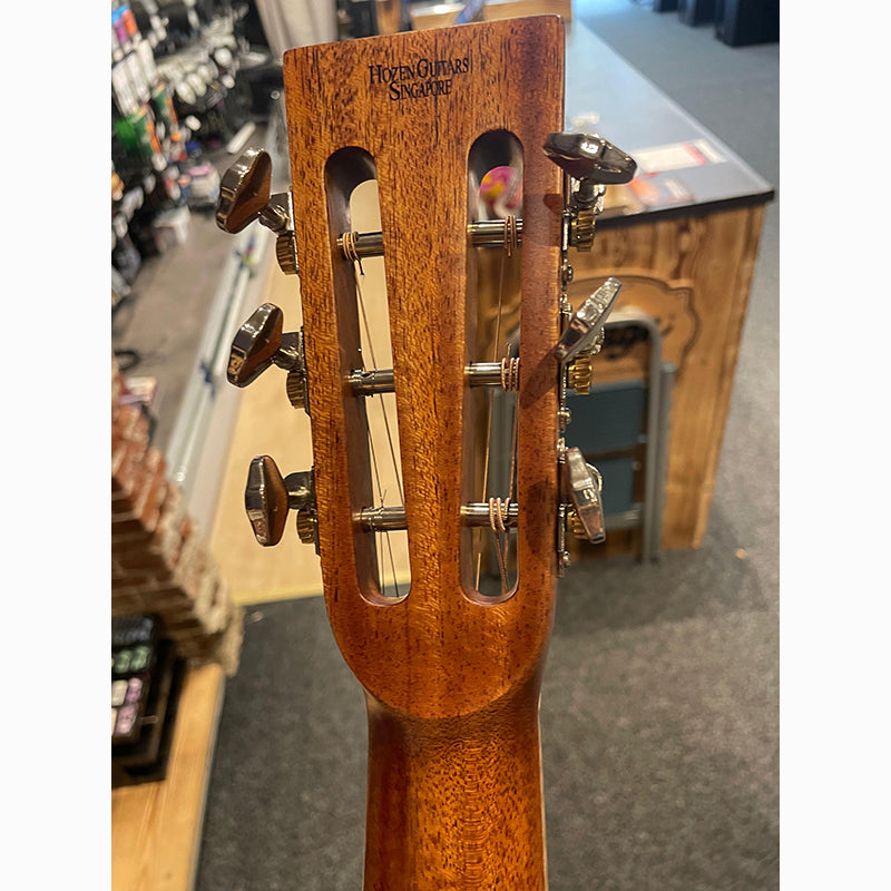 Hozen OM Golden Era Adirondack inclusief koffer