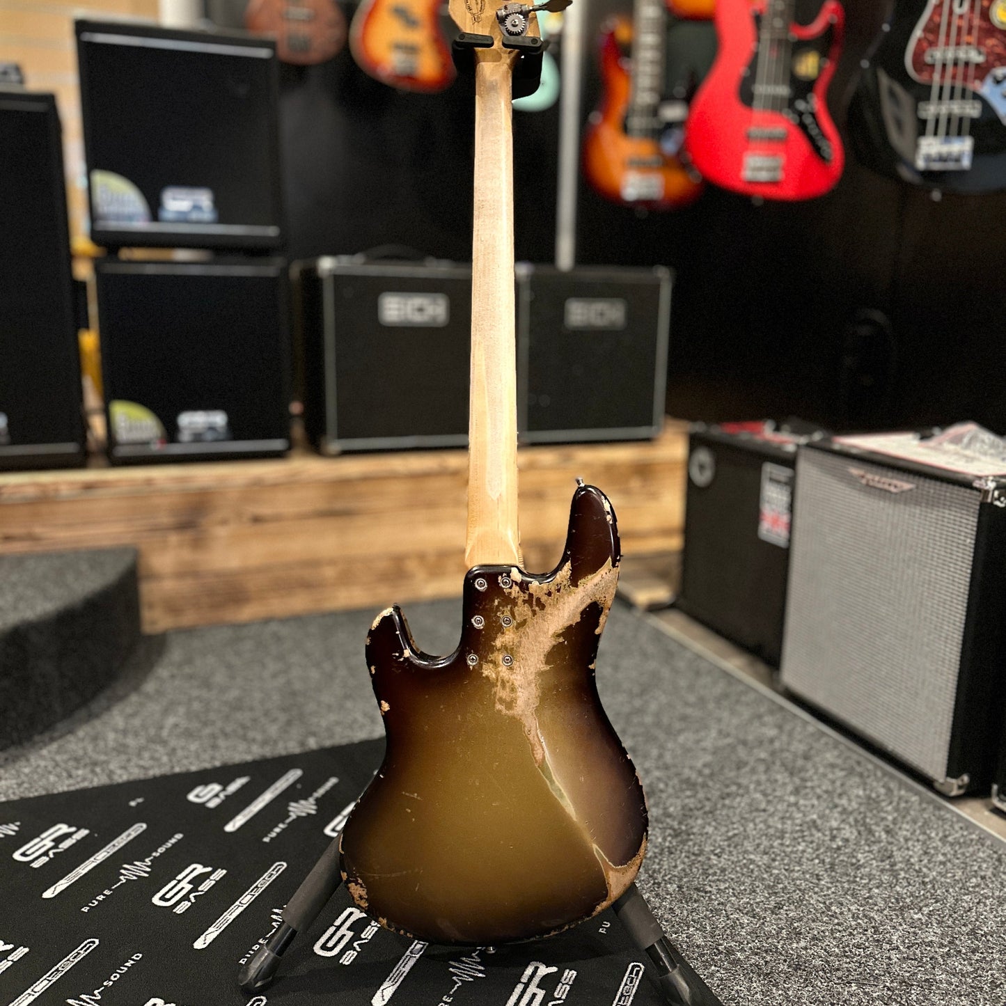 Sandberg California TT Goldburst Masterpiece westerhaven-muziek