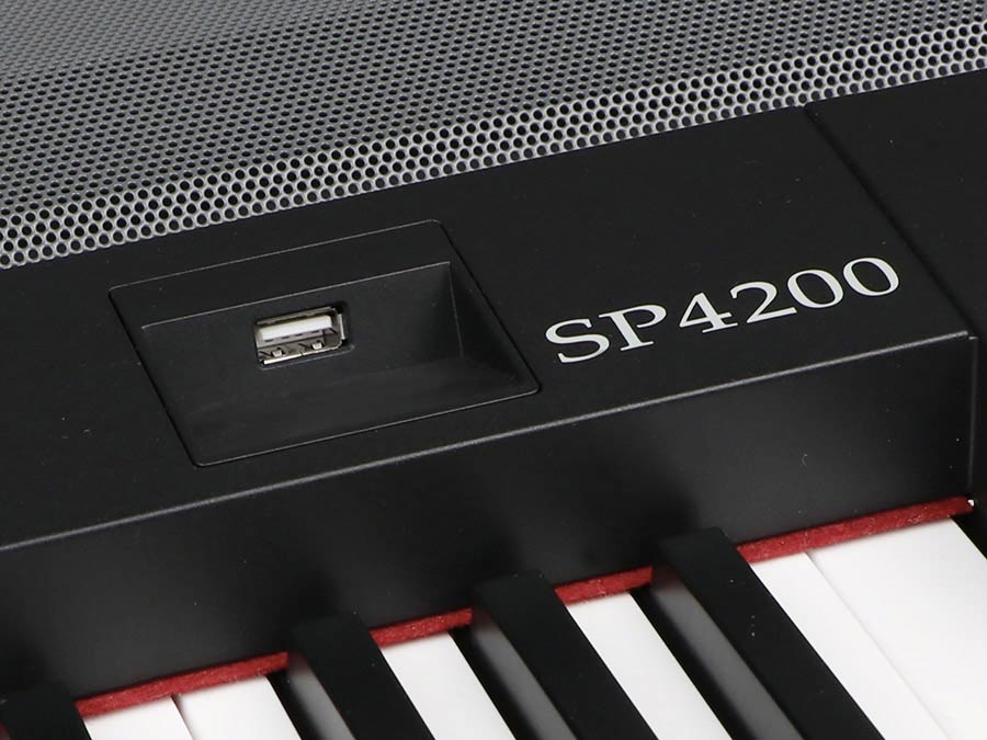 Medeli SP4200/BK digitale piano met begeleiding