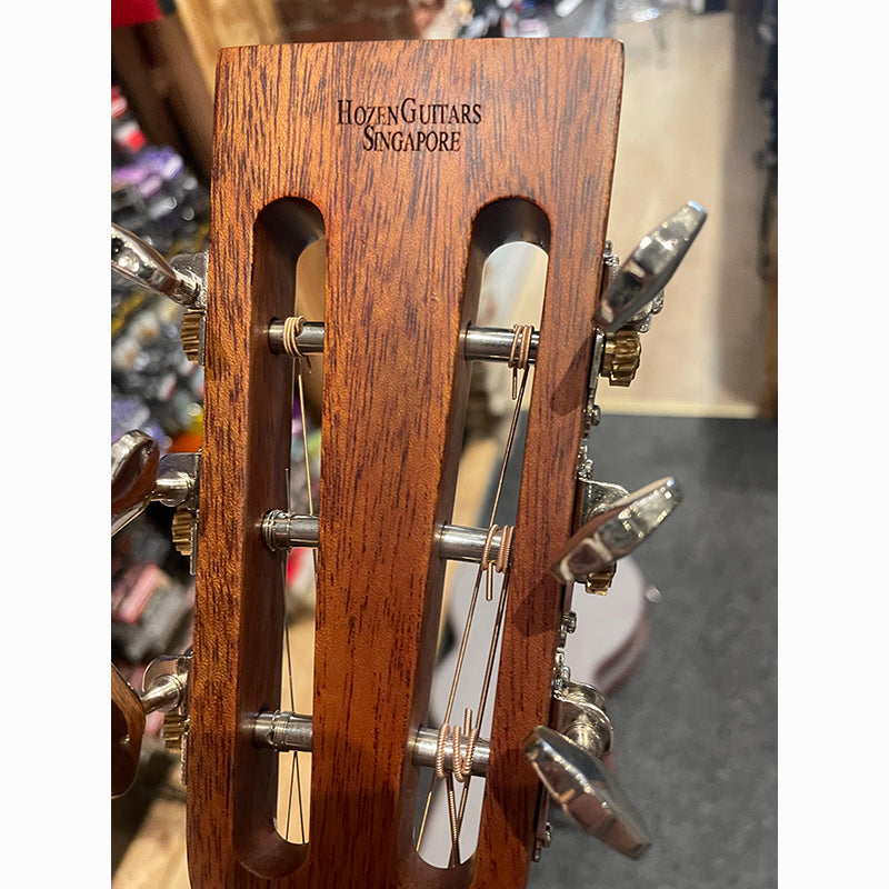 Hozen OM Golden Era Sitka Spruce inclusief koffer westerhaven-muziek